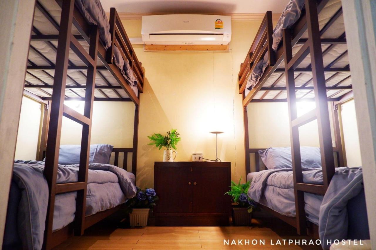 Nakhon Latphrao Hostel Bangkok Buitenkant foto